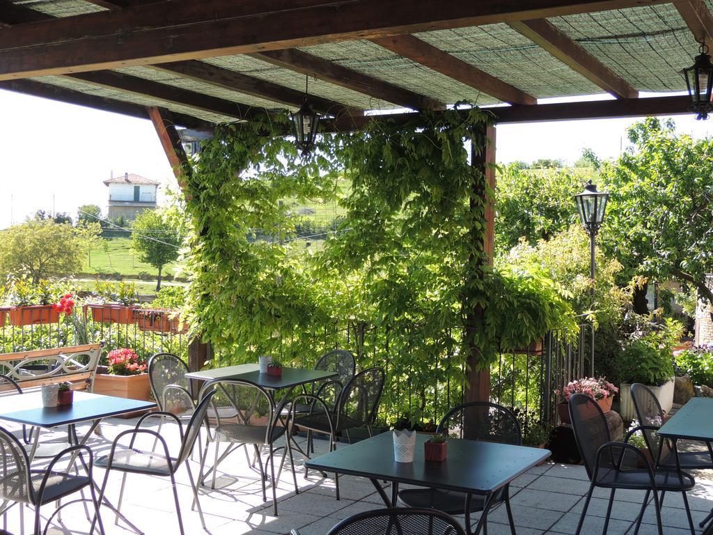 Da Fabiana Bed & Breakfast Bossolasco Exterior photo
